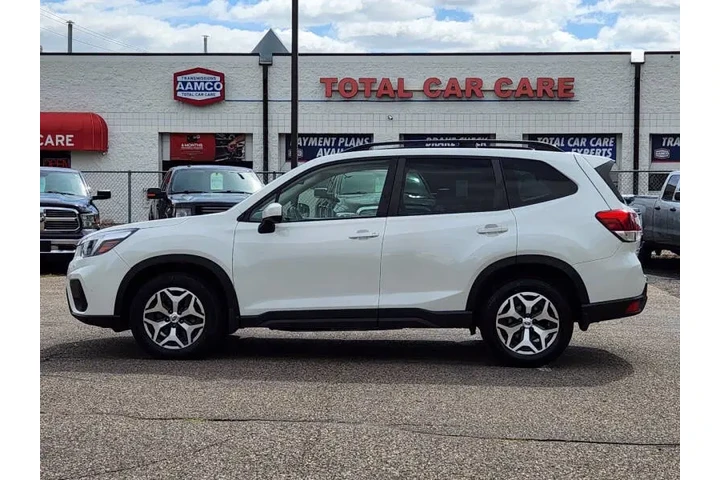 $18572 : 2021 Forester Premium image 3