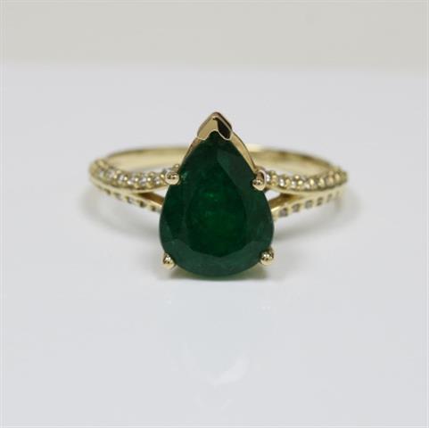 $2271 : Buy 2.21 cttw Emerald Ring image 3