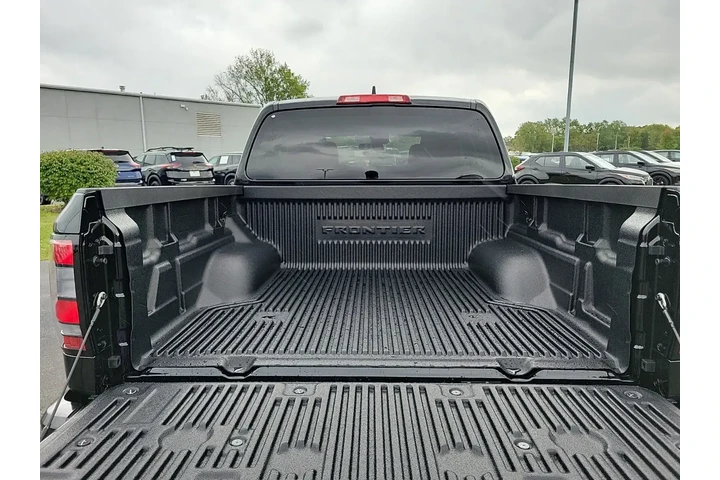 $45995 : Nissan Frontier 2025 4x4 SV image 8