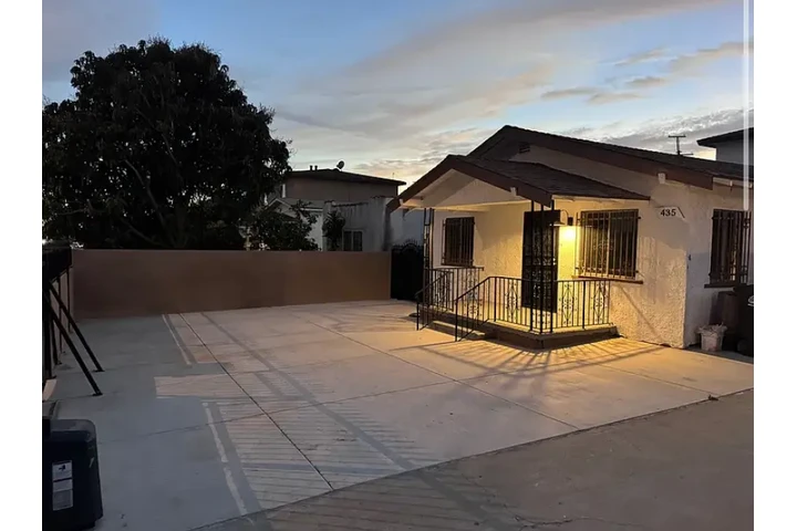 $1900 : HOUSE WILL BE AVAILABLE image 2