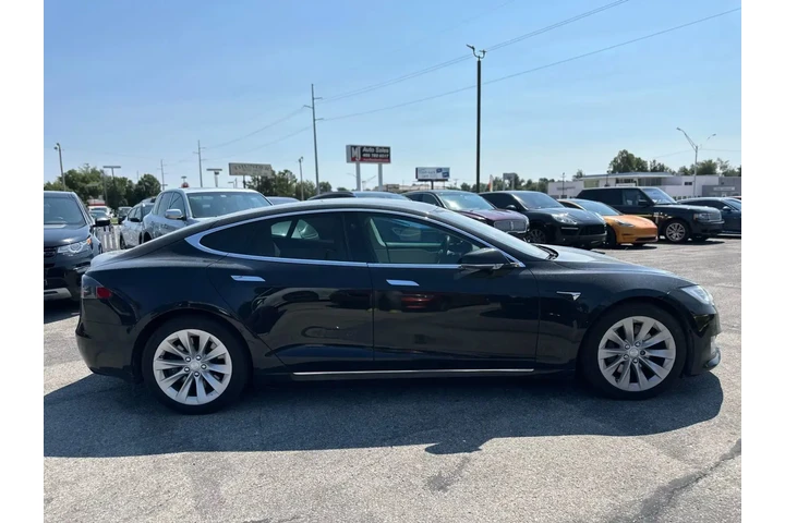 2018 TESLA MODEL S 75D SEDAN image 10