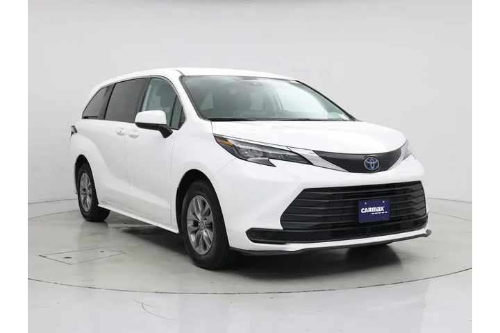 $37998 : Toyota Sienna 2024 LE 8-Pass image 1