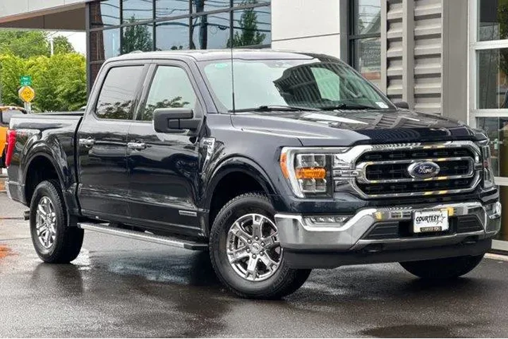 $39940 : Ford F-150 2023 4x4 Limited image 2