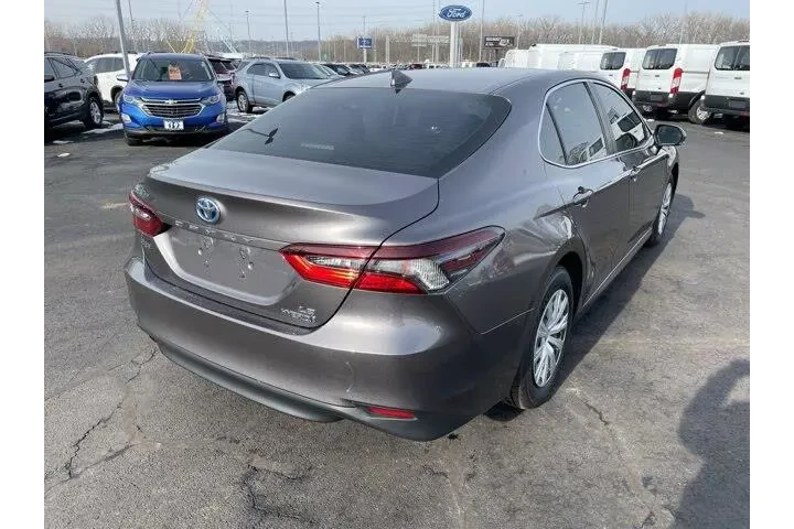 $23988 : Toyota Camry Hybrid 2022 LE image 7