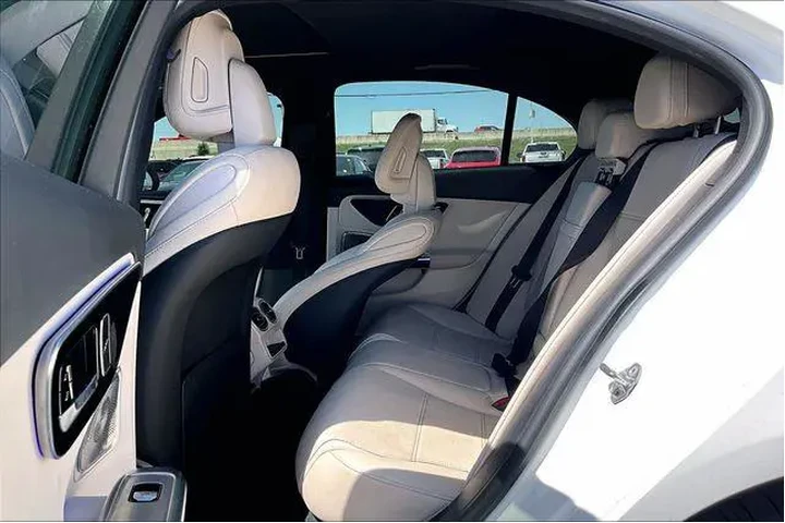 $35000 : Mercedes-Benz C-Class 2023 C image 5