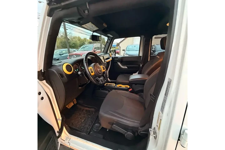 $12567 : Jeep Wrangler Unlimited 2015 image 10