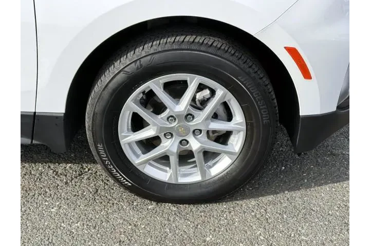 $24999 : Chevrolet Equinox 2024 4x4 L image 6