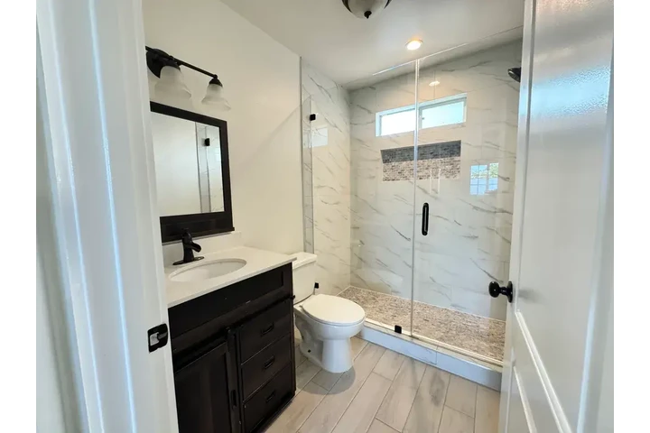 $1400 : For Rent North Hollywood image 7