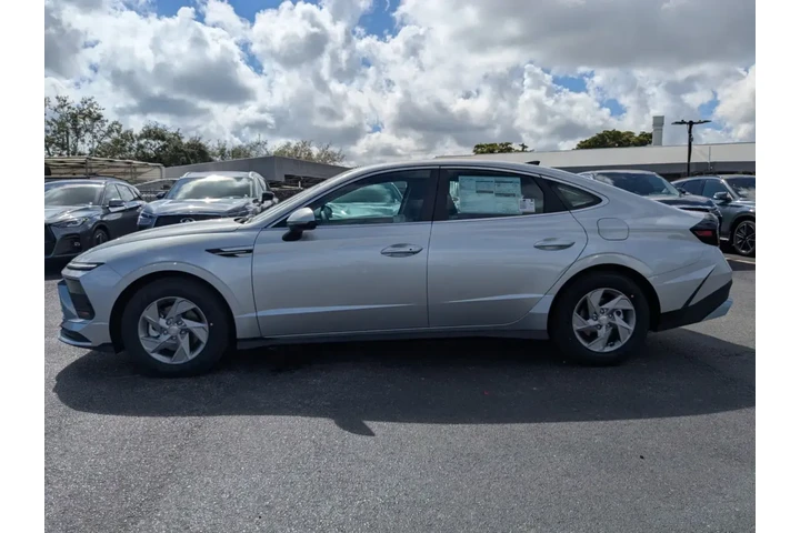 $21576 : Hyundai SONATA 2025 SE 4dr S image 8