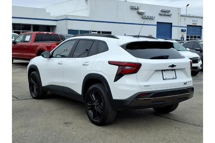 $27988 : Chevrolet Trax 2025 ACTIV 4d image 5