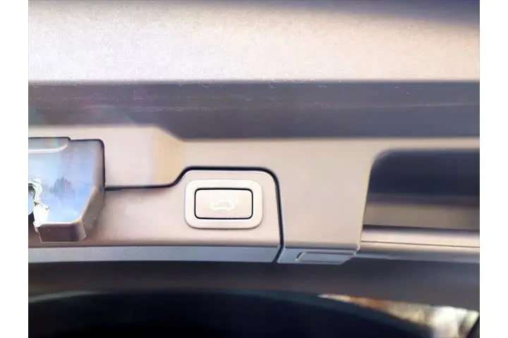 $16859 : Land Rover Range Rover Evoqu image 10