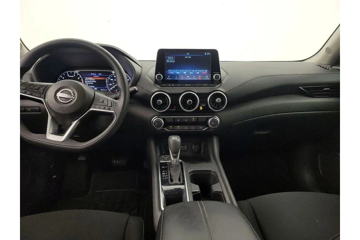 $21998 : Nissan Sentra 2025 SV 4dr Se image 9