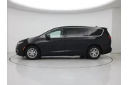 $24998 : Chrysler Pacifica 2023 Touri thumbnail