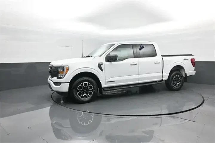 $39970 : Ford F-150 2023 4x4 XLT 4dr image 4