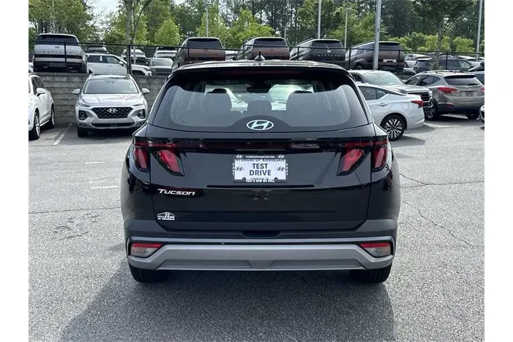 $25434 : Hyundai TUCSON 2025 SE 4dr S image 6
