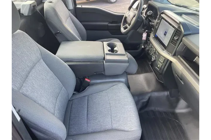 $39496 : Ford F-150 2025 4x2 XL 2dr R image 9