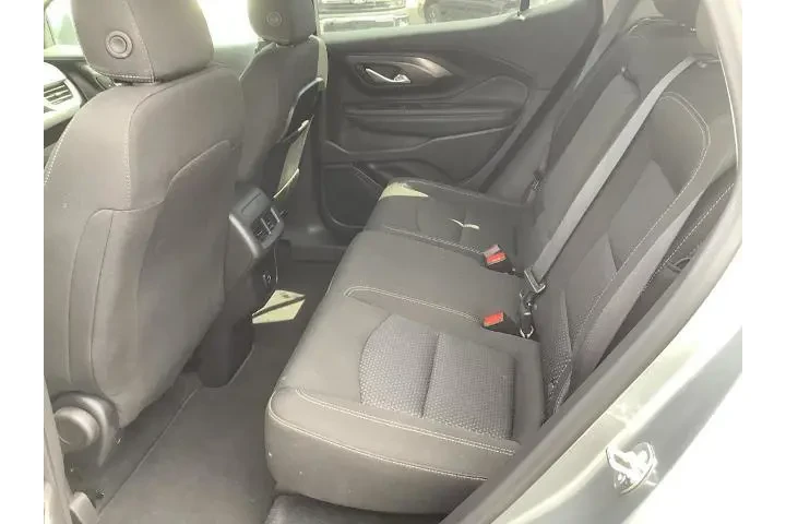 $23950 : GMC Terrain 2024 AWD SLE 4dr image 10