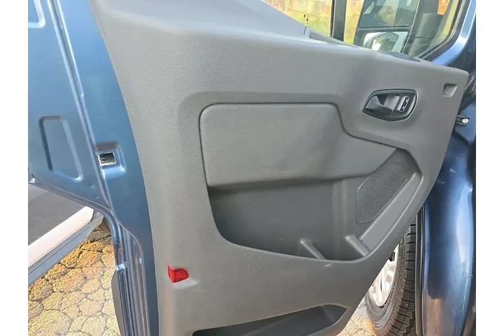 $29898 : Ford E-Transit 2023 350 3dr image 9