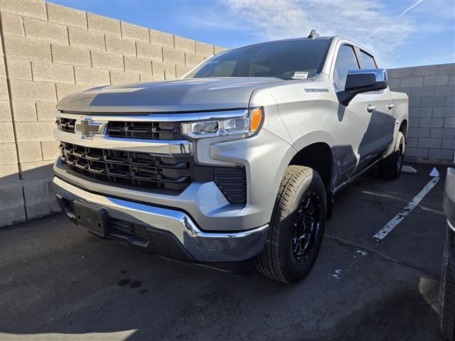 $42991 : Pre-Owned 2024 Silverado 1500 image 2