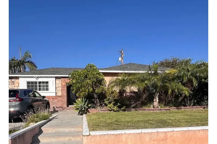 $2150 : NICE SINGLE FAMILY HOUSE. LA image 1