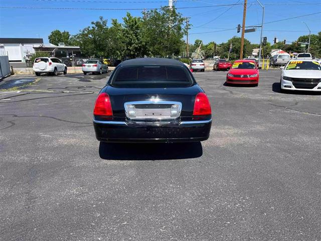 $7999 : 2007 LINCOLN TOWN CAR image 7