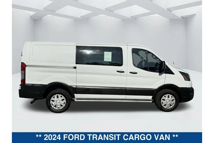 $35497 : Ford Transit 2024 250 3dr SW image 3