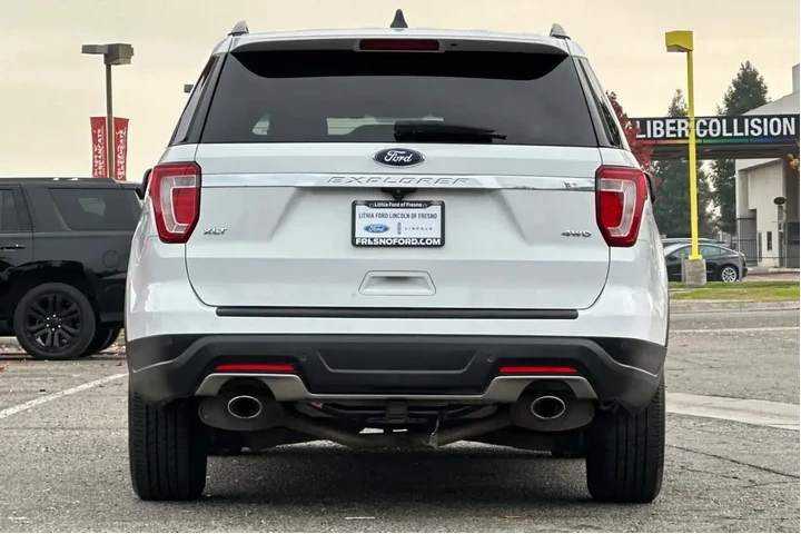 $12932 : Ford Explorer 2018 AWD XLT 4 image 7