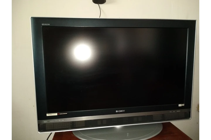 $45 : TELEVISION,Skates,Piano,Tree image 4