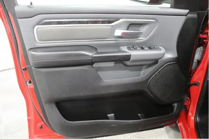 $31901 : Ram 1500 2022 4x2 Big Horn 4 image 6