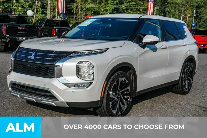 $22720 : Mitsubishi Outlander 2024 SE image 3