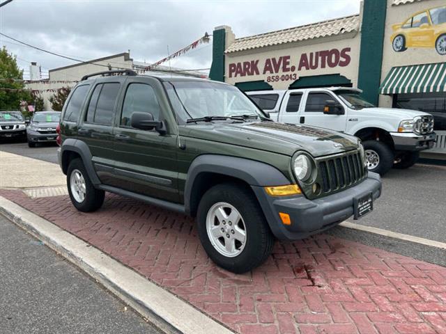 $3995 : 2006 Liberty Sport image 1