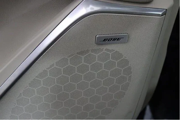 $32955 : Cadillac Escalade 2019 4x4 P image 5