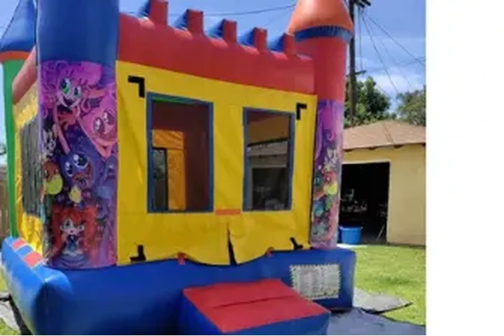 JUMPERS MESAS y SILLAS image 6