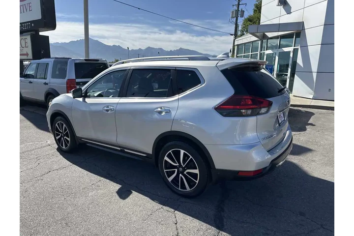 2018 Rogue SL image 8