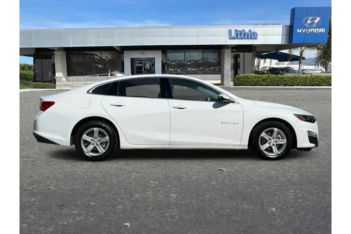 $16499 : Chevrolet Malibu 2023 LT 4dr image 9