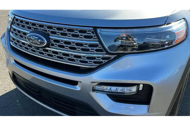 $33984 : Ford Explorer 2023 AWD Limit image 9