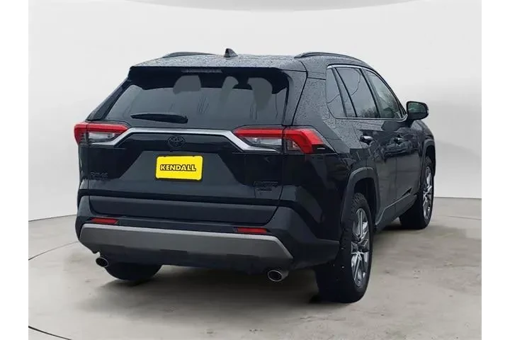 $37988 : Toyota RAV4 2024 AWD Limited image 5