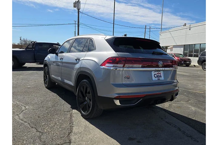 $30382 : Volkswagen Atlas Cross Sport image 4