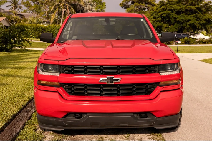 $12000 : 2017 Silverado LT Custom image 3
