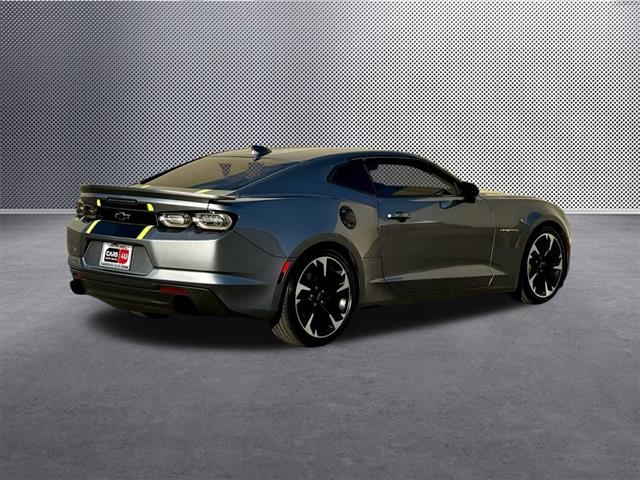 $27596 : 2021 Camaro 2LT image 6