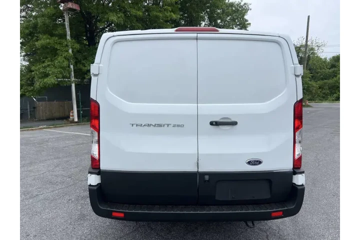 $16500 : 2021 Transit 250 image 7