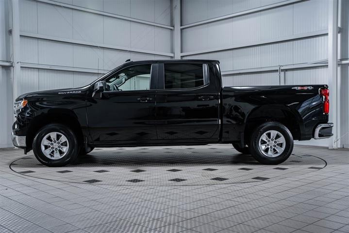 $44000 : 2024 Silverado 1500 LT image 4