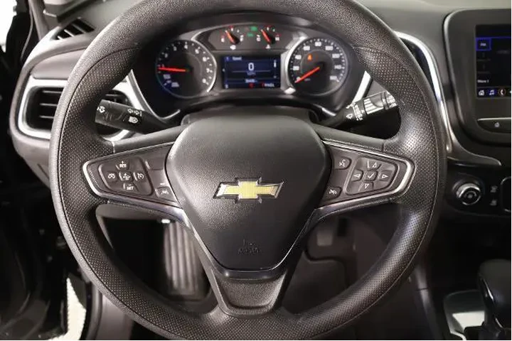 $21020 : Chevrolet Equinox 2024 LT 4d image 3