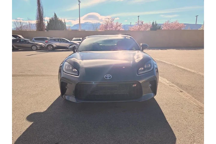 $32998 : Toyota GR86 2023 Premium 2dr image 2