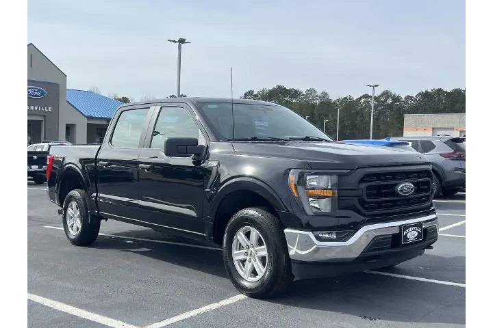 $37213 : Ford F-150 2023 4x4 XL 4dr S image 4