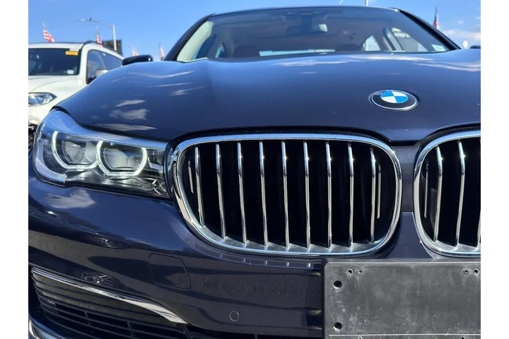$27495 : BMW 7 Series 2019 AWD 740i x image 9