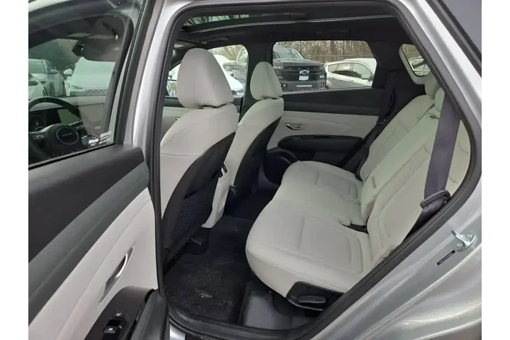 $36000 : Hyundai TUCSON 2025 AWD Limi image 9