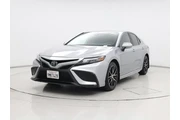 $25998 : Toyota Camry 2024 SE 4dr Sed thumbnail