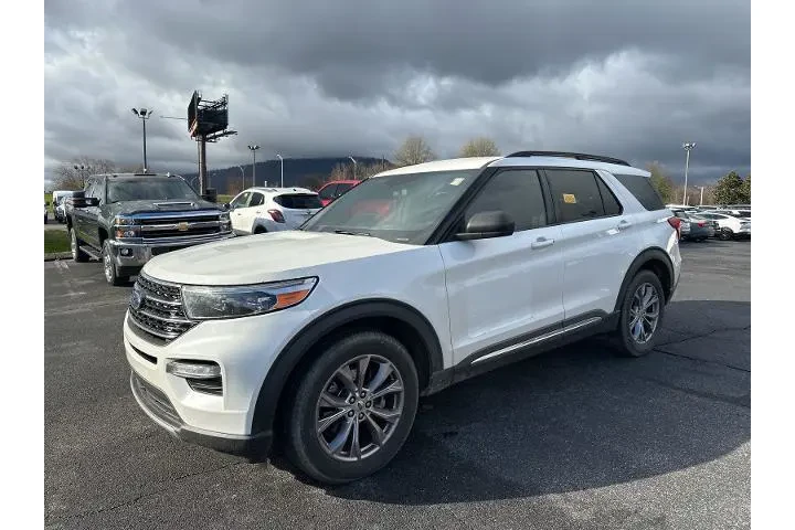 $20379 : Ford Explorer 2020 AWD XLT 4 image 1