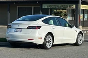 $26285 : Tesla Model 3 2023 4dr Sedan thumbnail